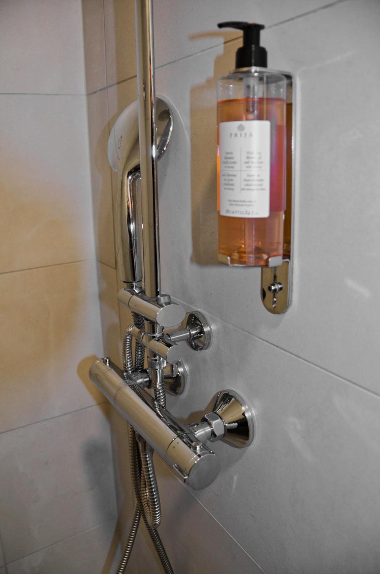 Piranum Guesthouse Luaran gambar